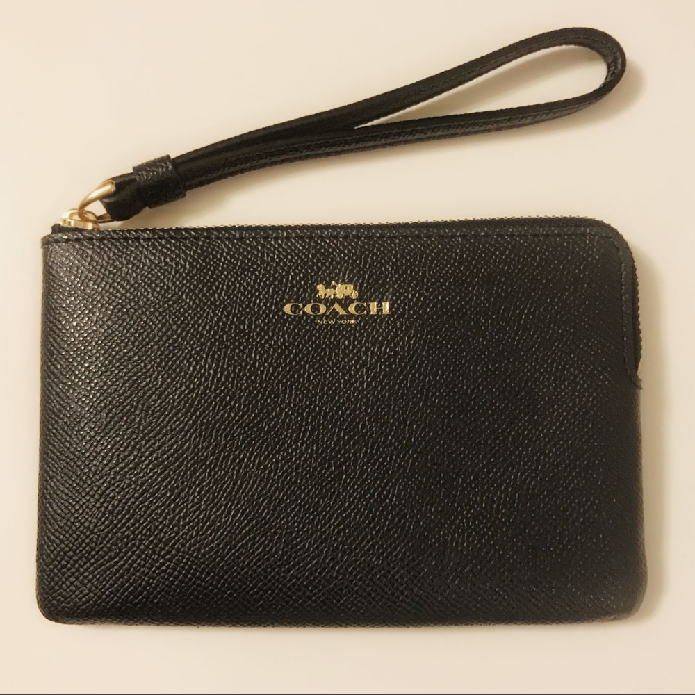 COACH Corner Zip Wristlet in Crossgrain  F58032